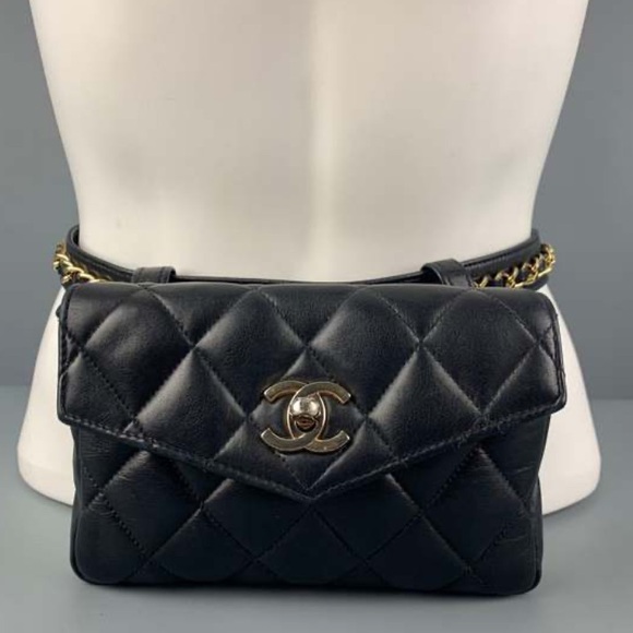 Chanel black quilted leather chained waist bag - Picture 9 of 11